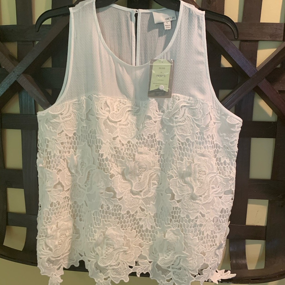 Cream colored lace top - Picture 3 of 5